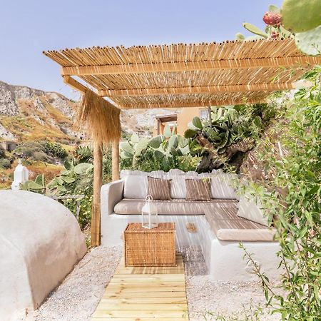Traditional Farmers Caves Emporio  Exterior foto
